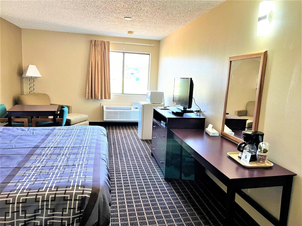 Designer Inn And Suites トレド エクステリア 写真